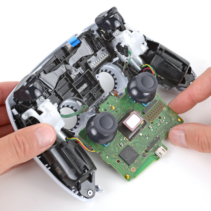ремонт на стик дрифт PS5 DualSense аналогов стик подмяна потенциометър